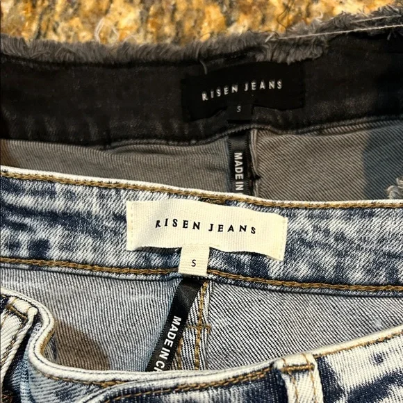 Trendy Frayed Hem Jean Shorts - Black and Light Blue - Picture 2 of 4